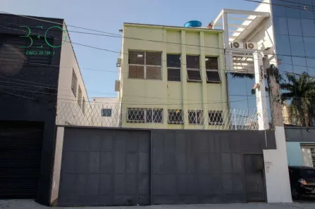 Prédio Comercial para alugar, 696m² no Vila Albertina, São Paulo