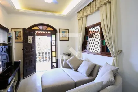 Casa com 3 Quartos à venda, 360m² no Palmares, Belo Horizonte