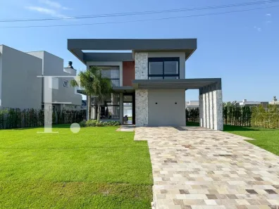 Sobrado com 5 Quartos à venda, 230m² no Rainha do Mar, Xangri-lá