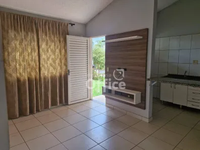 Casa de Condomínio com 3 Quartos à venda, 66m² no Residencial Sol Nascente, Anápolis