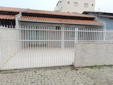 Casa com 3 Quartos para alugar, 100m² no Itacolomi, Balneário Piçarras
