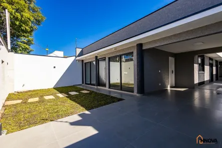 Casa com 3 Quartos à venda, 336m² no Xaxim, Curitiba