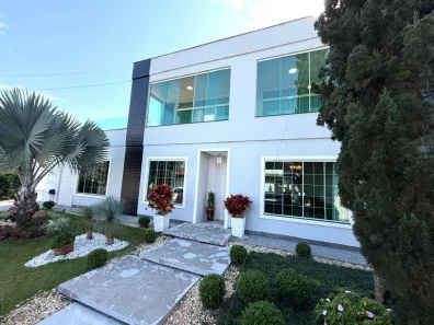 Sobrado com 5 Quartos para alugar, 580m² no Costa e Silva, Joinville