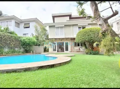 Casa com 4 Quartos para alugar, 650m² no Lapa, São Paulo