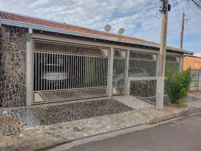 Casa com 3 Quartos à venda, 253m² no Jardim Adolpho Bim, Marília