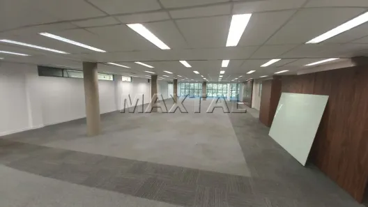 Prédio Comercial para alugar, 2300m² no Santana, São Paulo