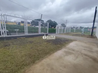 Ponto Comercial para alugar, 150m² no Brasil, Uberlândia