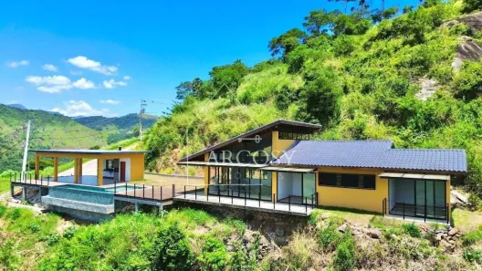 Casa de Condomínio com 3 Quartos à venda, 1200m² no Pedro do Rio, Petrópolis