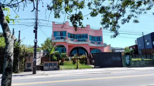Prédio Residencial com 6 Quartos à venda, 490m² no Campeche, Florianópolis