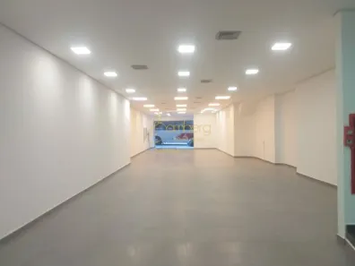 Prédio Comercial para alugar, 974m² no Santo Amaro, São Paulo