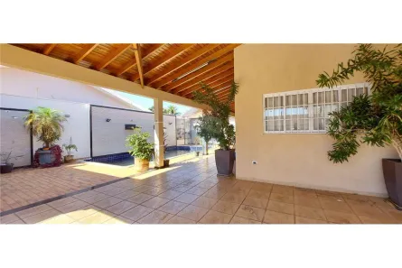 Casa com 3 Quartos à venda, 218m² no Parque Residencial Carandá, Presidente Prudente