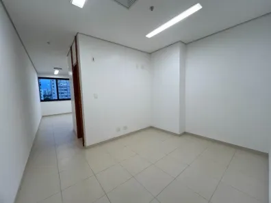 Sala Comercial para venda ou aluguel, 64m² no Santo Amaro, São Paulo