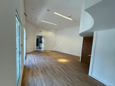 Ponto Comercial para alugar, 80m² no Centro, Uberlândia