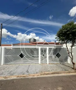 Casa com 2 Quartos à venda, 160m² no Centro, Marília