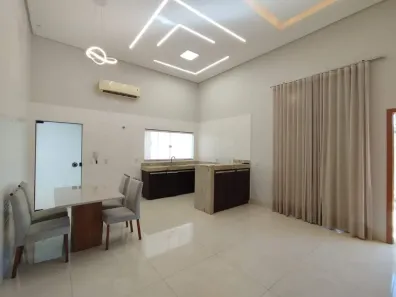 Casa com 3 Quartos para alugar, 120m² no Plano Diretor Sul, Palmas