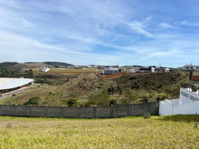 Lote/Terreno à venda, 609m² no São Pedro, Juiz de Fora