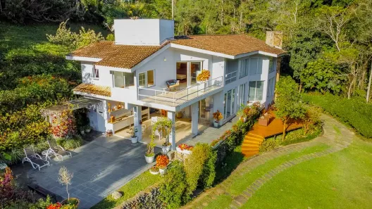 Fazenda/Sítio com 4 Quartos à venda, 600m² no , Juquitiba