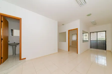 Sala Comercial à venda, 37m² no Centro, Curitiba