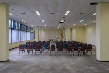Sala Comercial para alugar, 380m² no Vila da Serra, Nova Lima