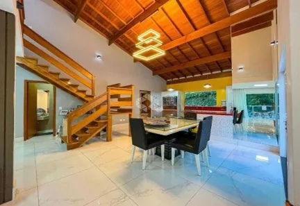 Casa de Condomínio com 4 Quartos à venda, 300m² no Cumbari, Mairiporã