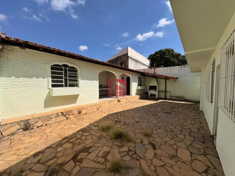 Casa com 5 quartos — Alípio de Melo, Belo Horizonte