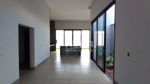 Casa com 3 Quartos à venda, 172m² no Grand Ville, Uberlândia