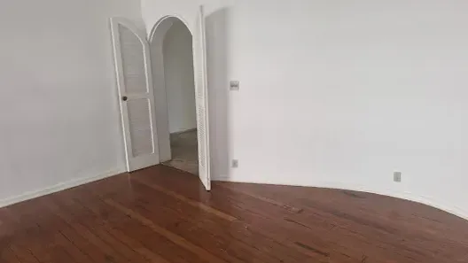 Casa com 6 Quartos para alugar, 478m² no Jardim das Nações, Taubaté