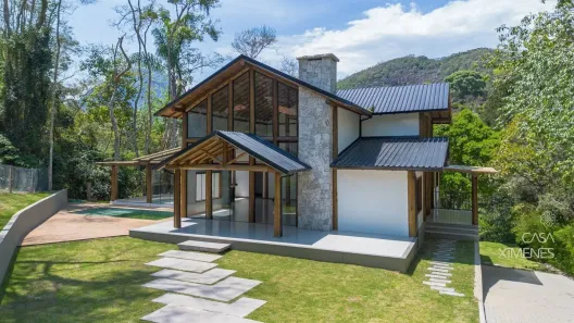 Casa com 5 Quartos à venda, 413m² no Itaipava, Petrópolis