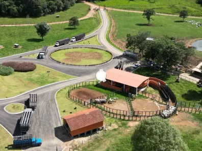 Fazenda/Sítio com 6 Quartos à venda, 9m² no , Poços de Caldas