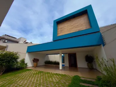 Sobrado com 2 Quartos à venda, 241m² no Canadá, Cascavel