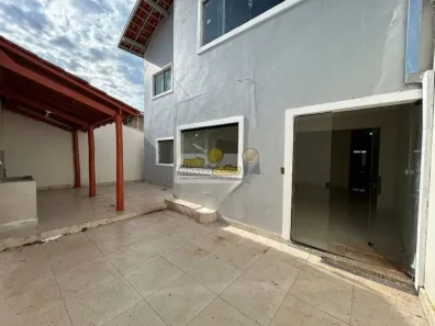 Casa com 3 Quartos para alugar, 98m² no Jardim Itália II, Uberaba