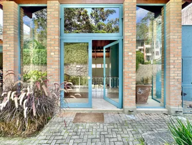 Casa de Condomínio com 4 Quartos à venda, 457m² no Jardim Indaiá, Embu das Artes