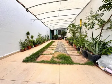 Casa com 2 Quartos à venda, 100m² no Santa Helena, Contagem