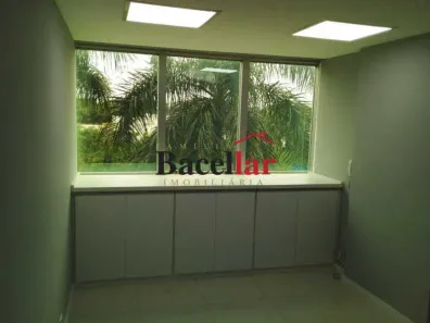 Sala Comercial à venda, 24m² no Recreio dos Bandeirantes, Rio de Janeiro
