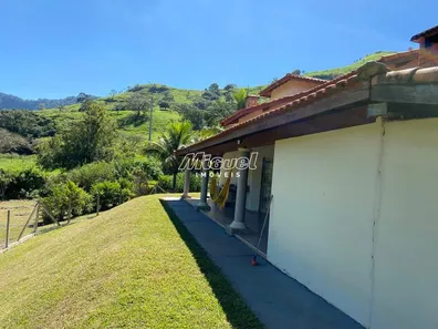 Fazenda/Sítio com 3 Quartos à venda, 233m² no Santana, São Pedro
