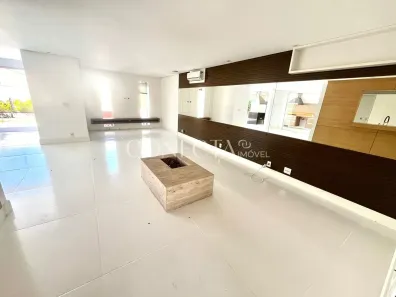 Casa com 3 Quartos para venda ou aluguel, 235m² no Tamboré, Santana de Parnaíba