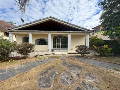 Casa com 4 Quartos à venda, 242m² no São Luiz, Belo Horizonte