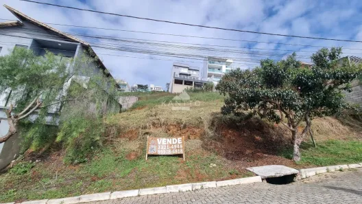 Lote/Terreno à venda, 360m² no Santos Dumont, Juiz de Fora