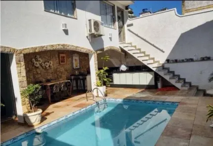 Casa de Condomínio com 4 Quartos à venda, 350m² no Vila Valqueire, Rio de Janeiro