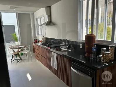 Casa com 3 Quartos à venda, 378m² no Jardim Luzitânia, São Paulo