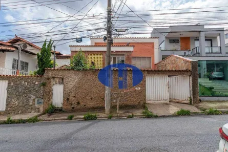 Casa com 3 Quartos à venda, 289m² no Santa Tereza, Belo Horizonte
