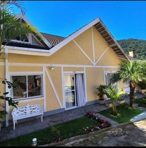 Casa de Condomínio com 3 Quartos à venda, 118m² no Granja Guarani, Teresópolis