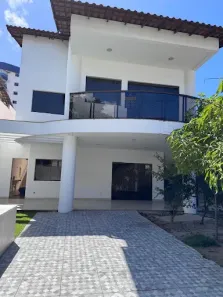 Casa com 7 Quartos à venda, 262m² no Jardim Camburi, Vitória