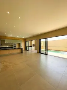 Casa com 4 Quartos à venda, 243m² no Medeiros, Rio Verde