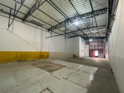 Galpão/Depósito/Armazém à venda, 255m² no Vila Carlina, Mauá