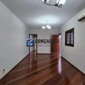 Sobrado com 3 Quartos para alugar, 202m² no Vila Floresta, Santo André