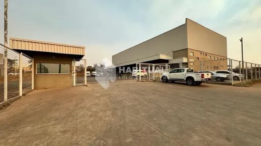 Galpão/Depósito/Armazém à venda, 2106m² no Distrito Industrial, Uberlândia