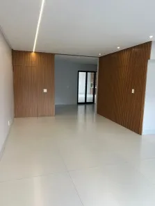 Casa com 3 Quartos à venda, 240m² no Jardim Atlântico, Goiânia