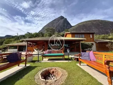 Casa com 4 Quartos à venda, 334m² no Cuiabá, Petrópolis