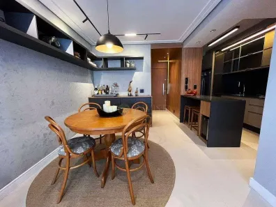 Apartamento com 2 Quartos à venda, 71m² no Centro, Florianópolis